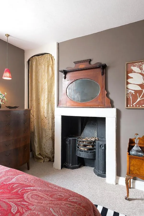 Central Apartment With Private Parking Bath United Kingdom
